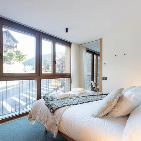 Apartamento Isard Homes By Select
