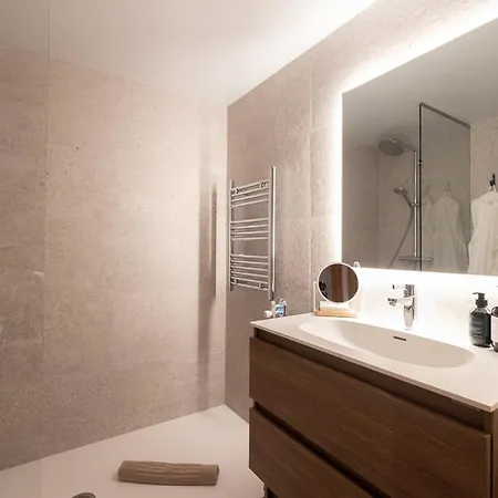 Apartamento Isard Homes By Select